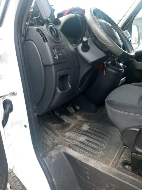Opel Combo  Image 9